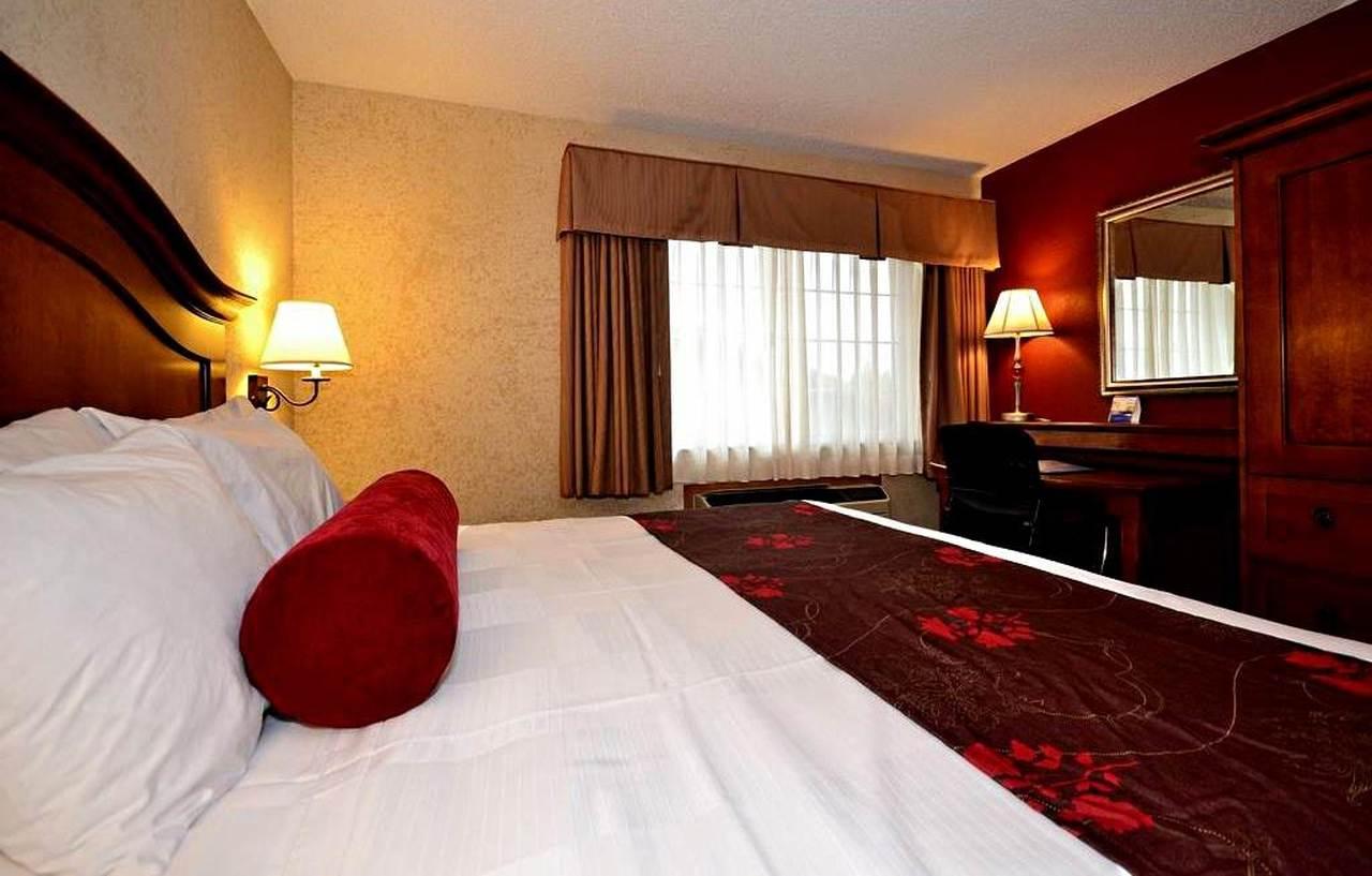 Best Western Plus Rama Inn Редмонд Номер фото