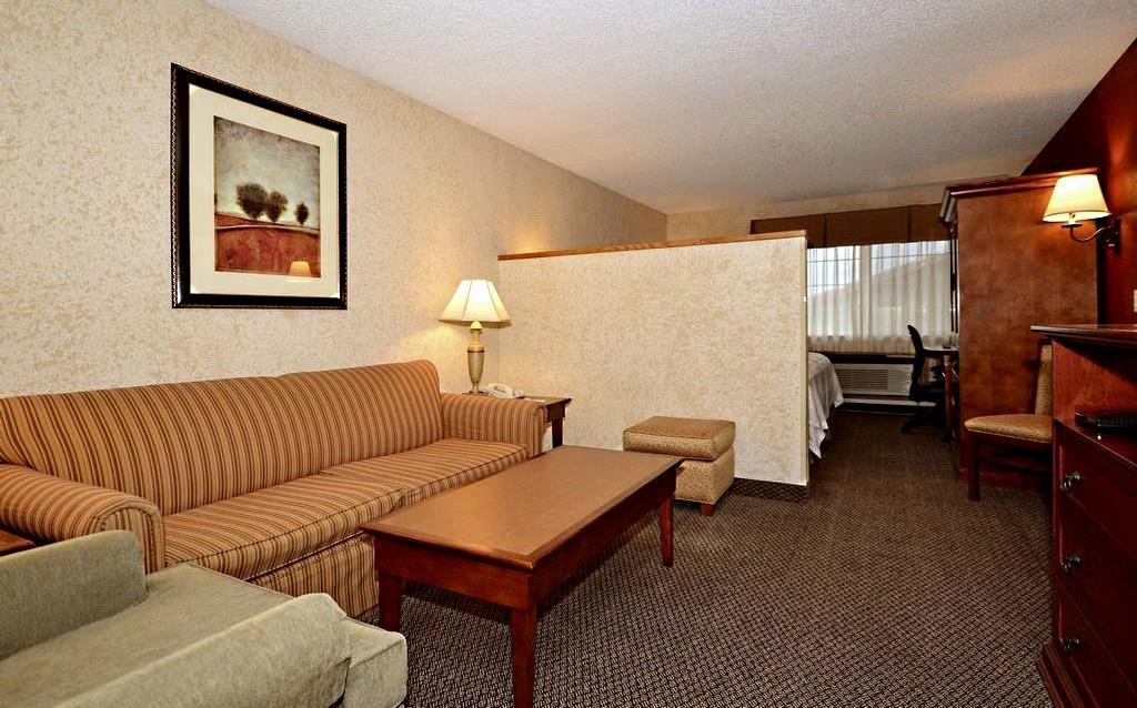 Best Western Plus Rama Inn Редмонд Екстер'єр фото
