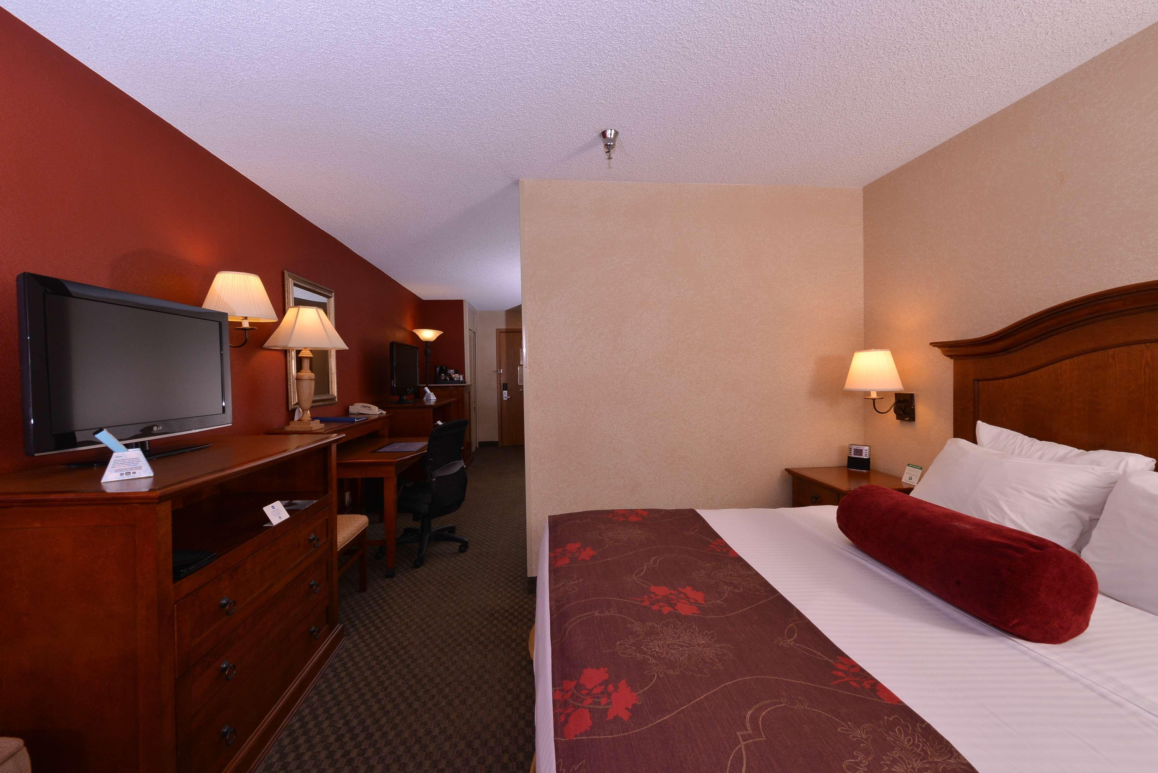 Best Western Plus Rama Inn Редмонд Екстер'єр фото