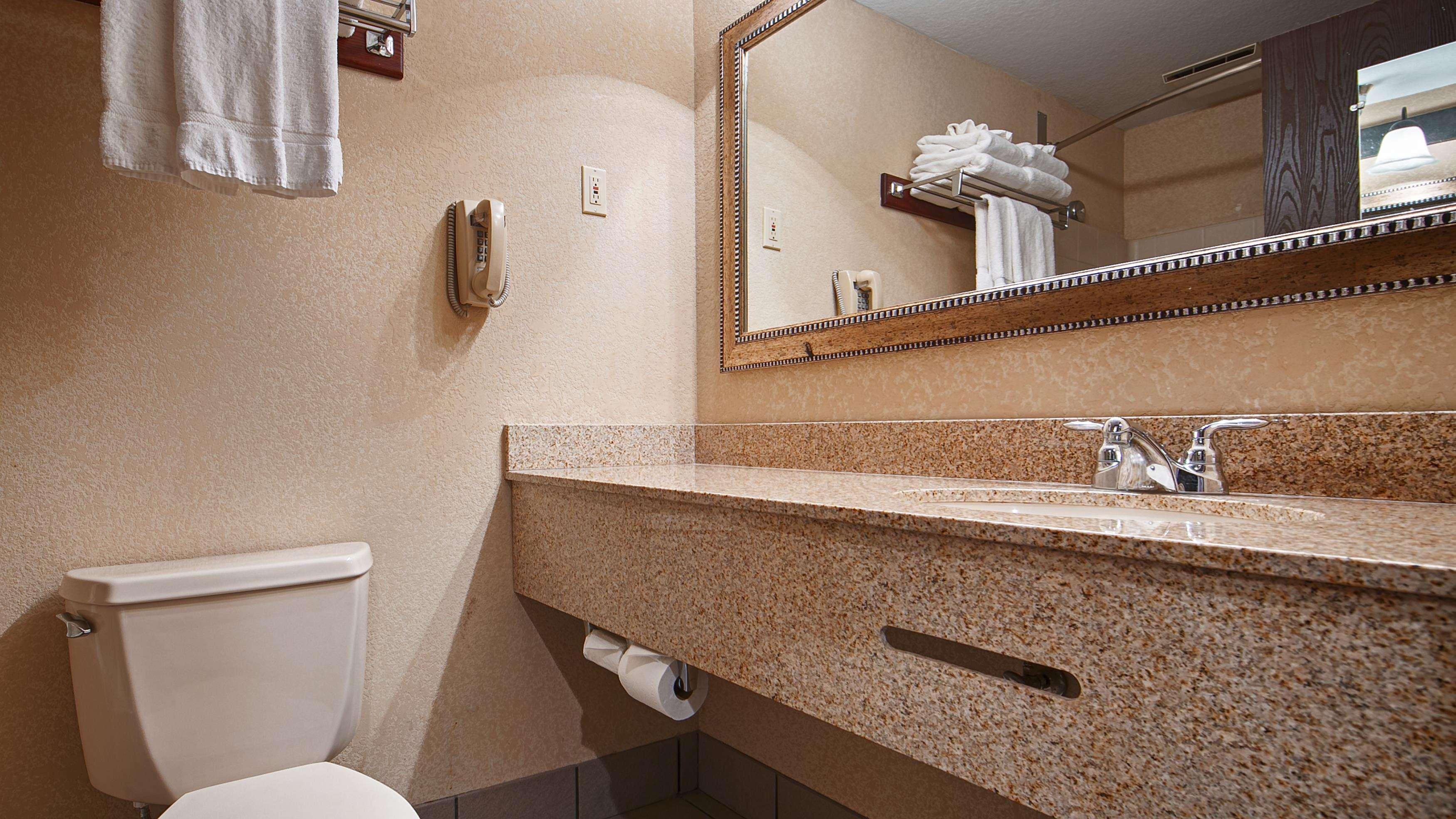 Best Western Plus Rama Inn Редмонд Екстер'єр фото