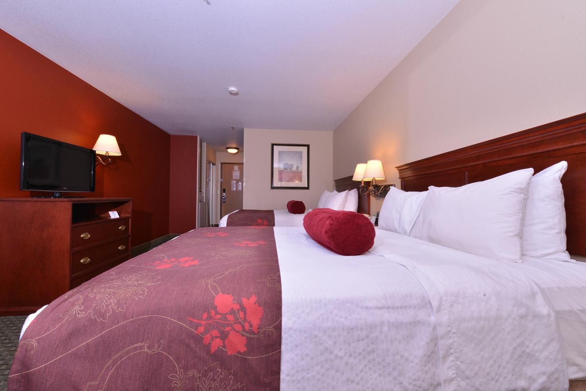Best Western Plus Rama Inn Редмонд Номер фото