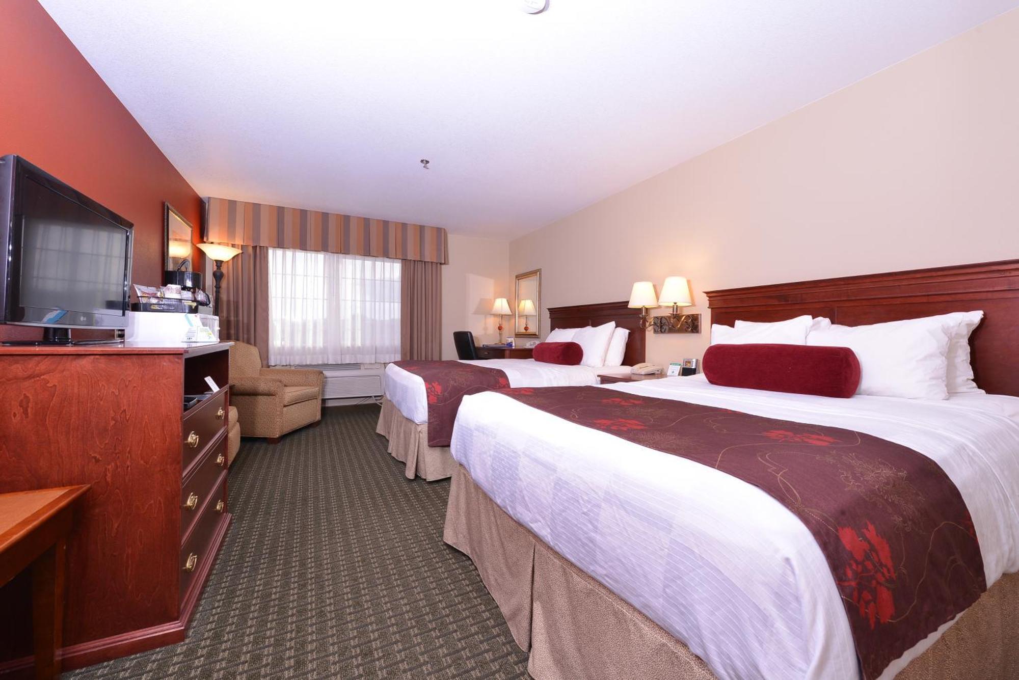 Best Western Plus Rama Inn Редмонд Номер фото