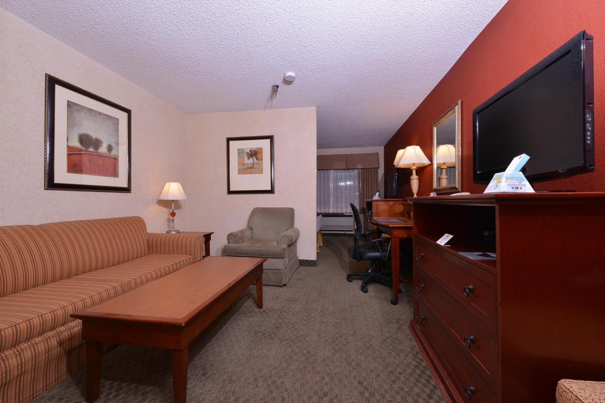Best Western Plus Rama Inn Редмонд Номер фото