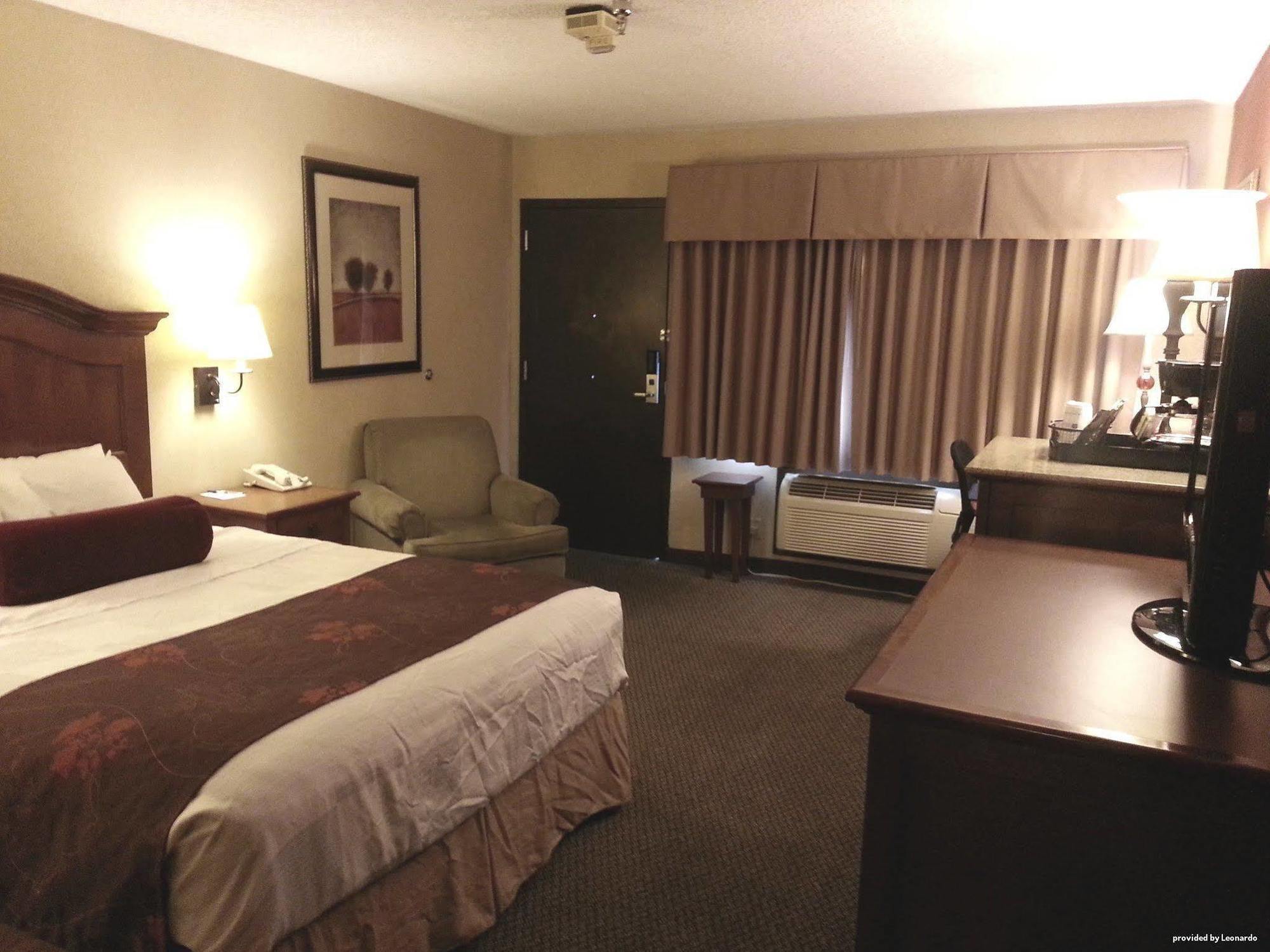 Best Western Plus Rama Inn Редмонд Екстер'єр фото